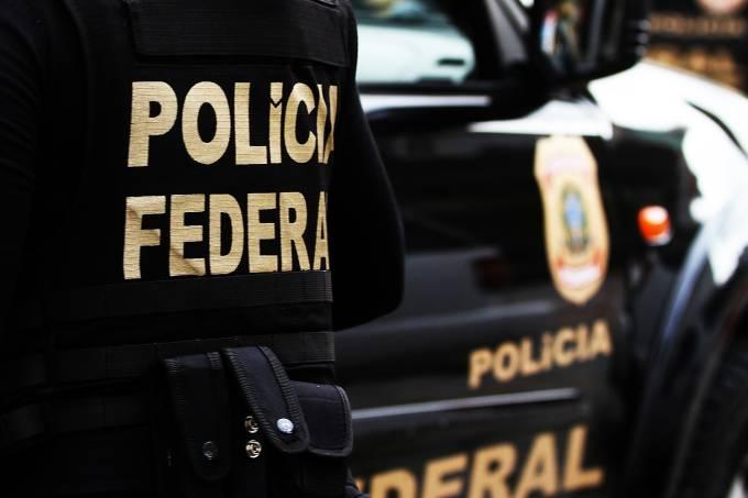 Polícia Federal realiza buscas em empresa suspeita de realizar operações ilegais de câmbio
