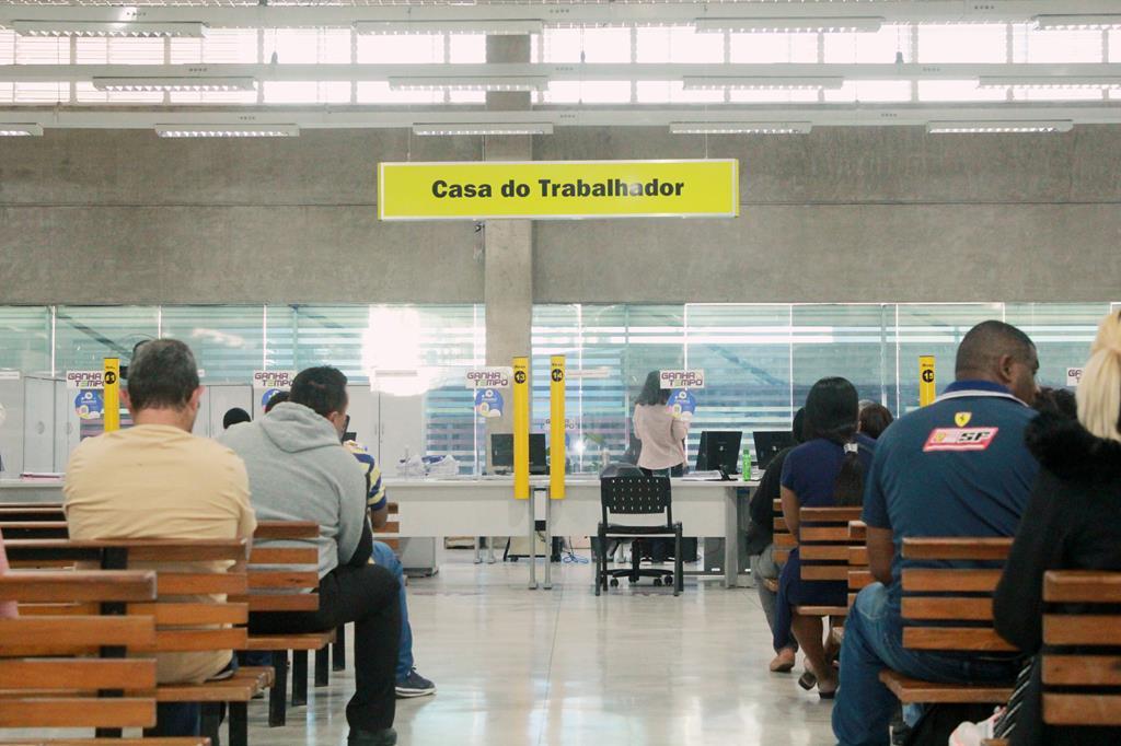 Barueri acumula saldo de mais de 9 mil vagas de emprego nos últimos 12 meses