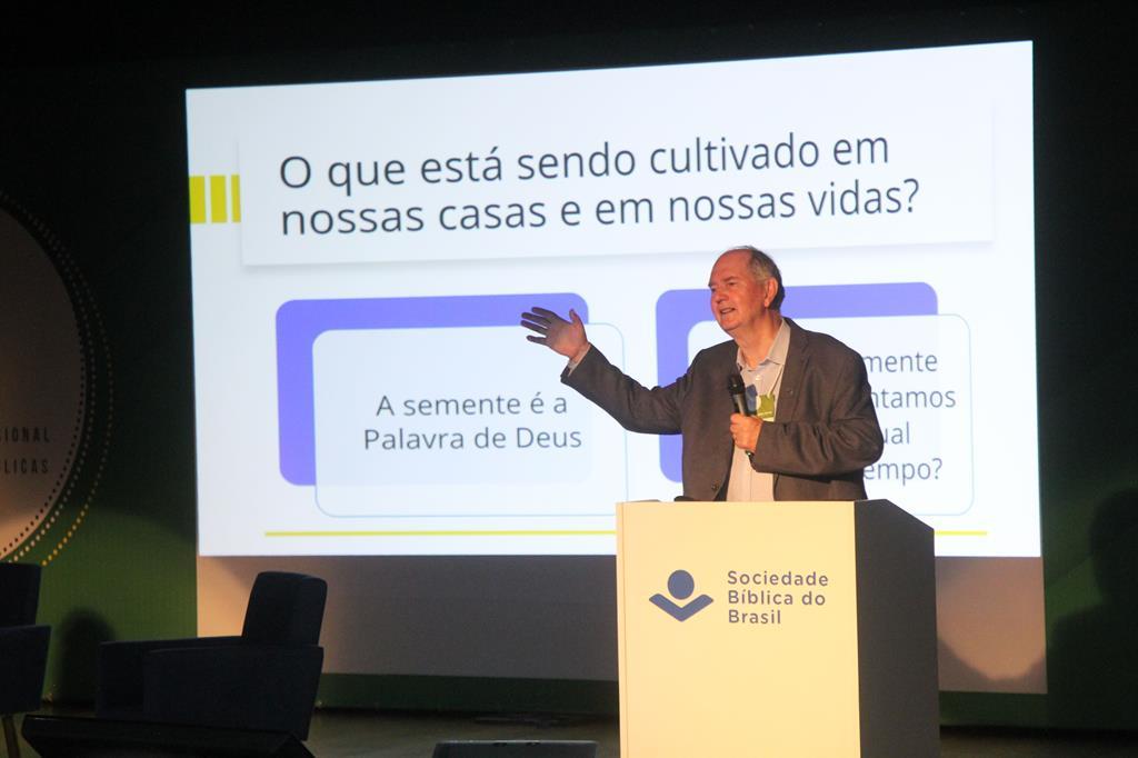 Fórum Internacional de Ciências Bíblicas promove estudos no Centro de Eventos