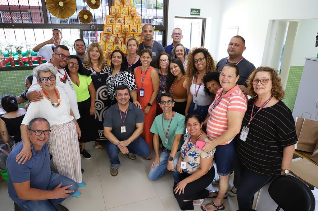 Sads faz o Natal de famílias atendidas mais doce com entrega de panetones