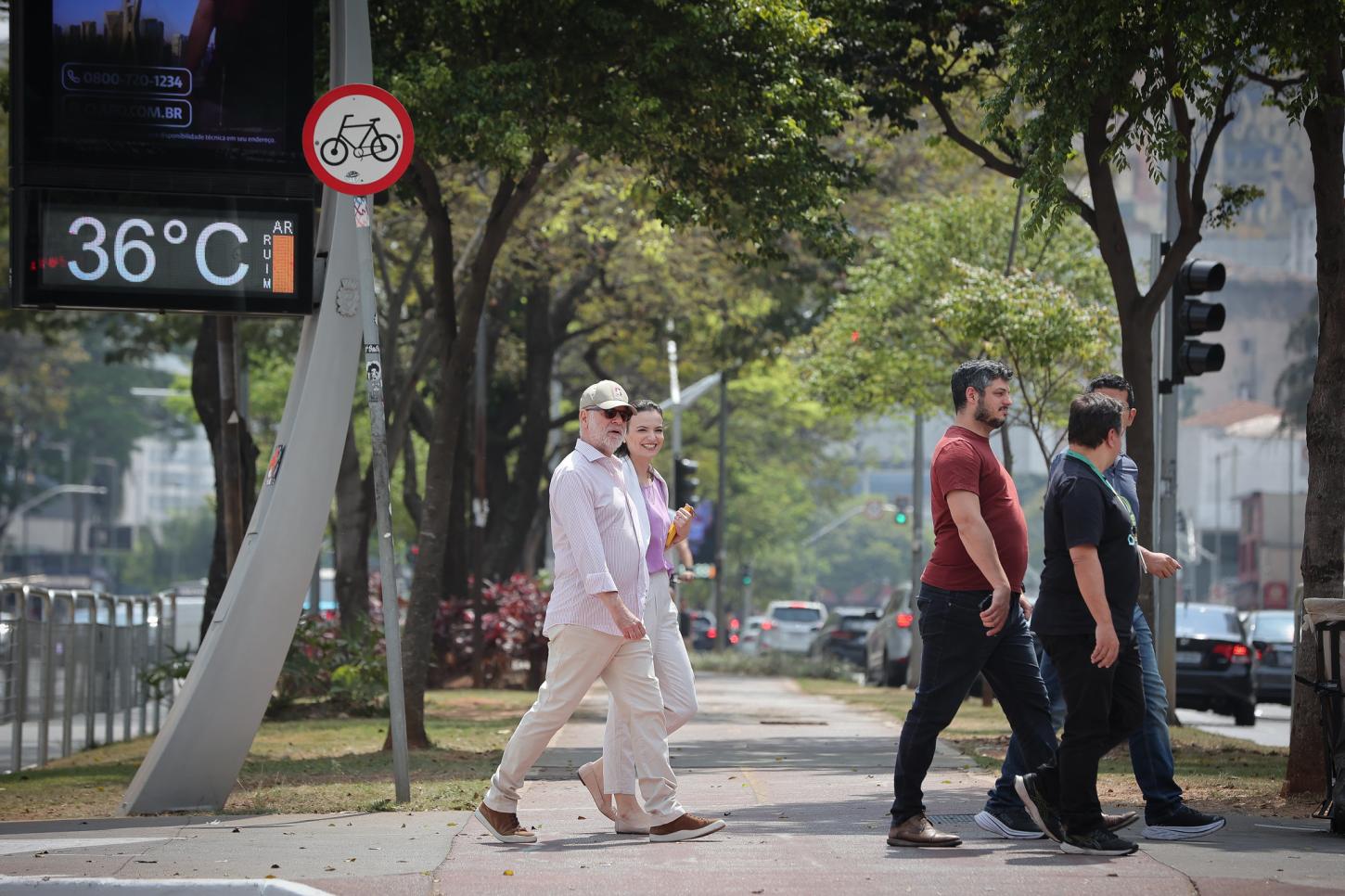 Com previsão de até 39°C, Defesa Civil de SP estende alerta de risco elevado para incêndios
