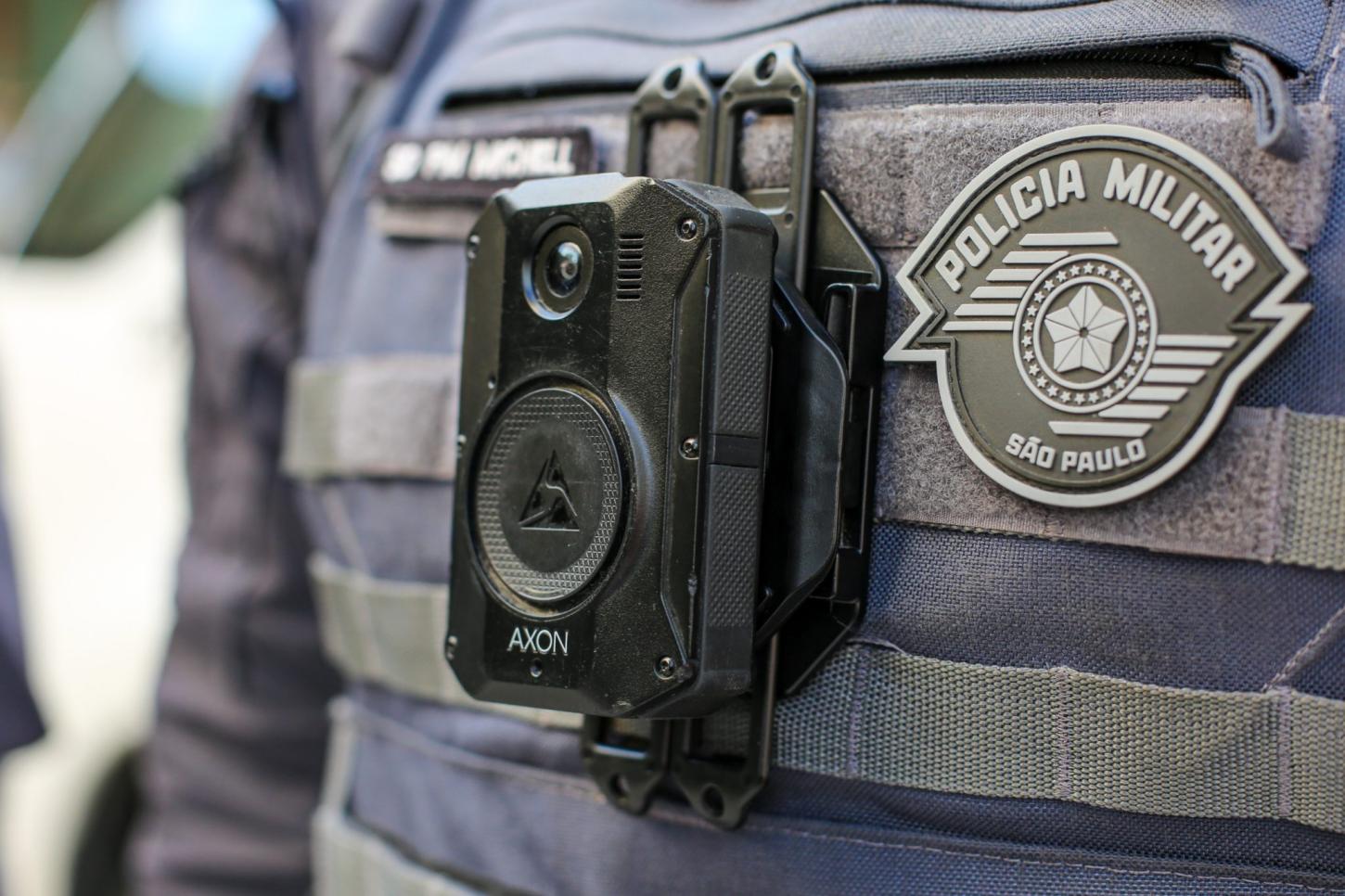 Governo de SP assina contrato para 12 mil novas câmeras corporais para a PM