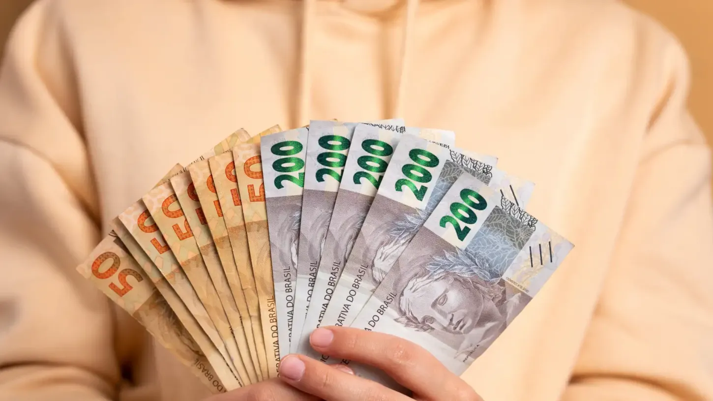 Mais de R$ 74 milhões estão esquecidos no FGC; saiba se você tem direito