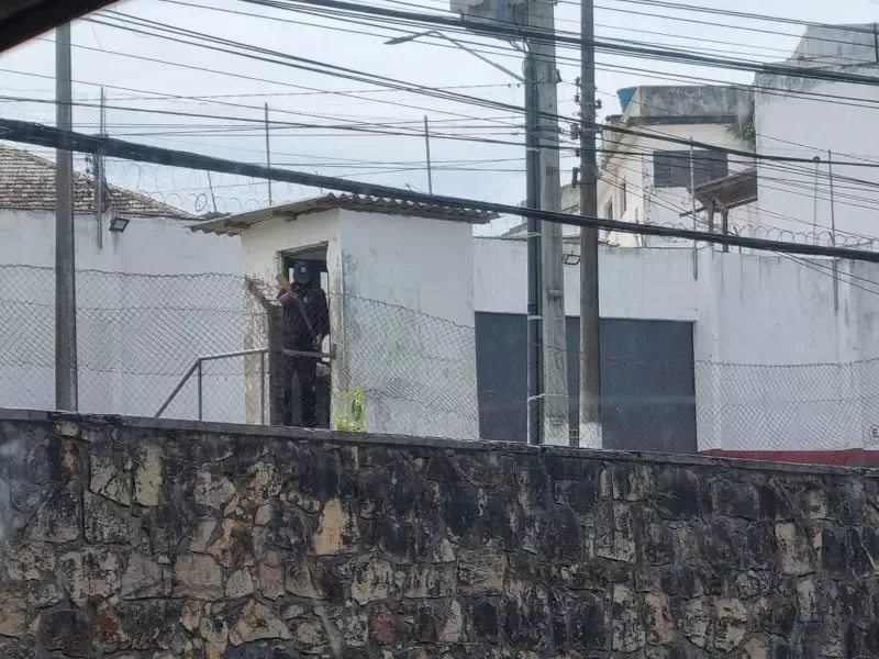 Quase 40 presos seguem foragidos após ‘saidinha’ de fim de ano em Santa Catarina