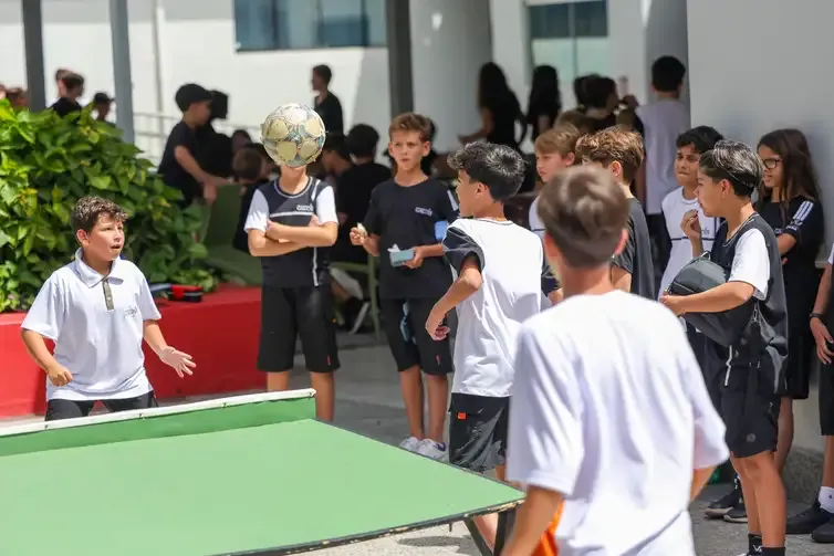 Educação digital protege de malefícios do uso excessivo de telas