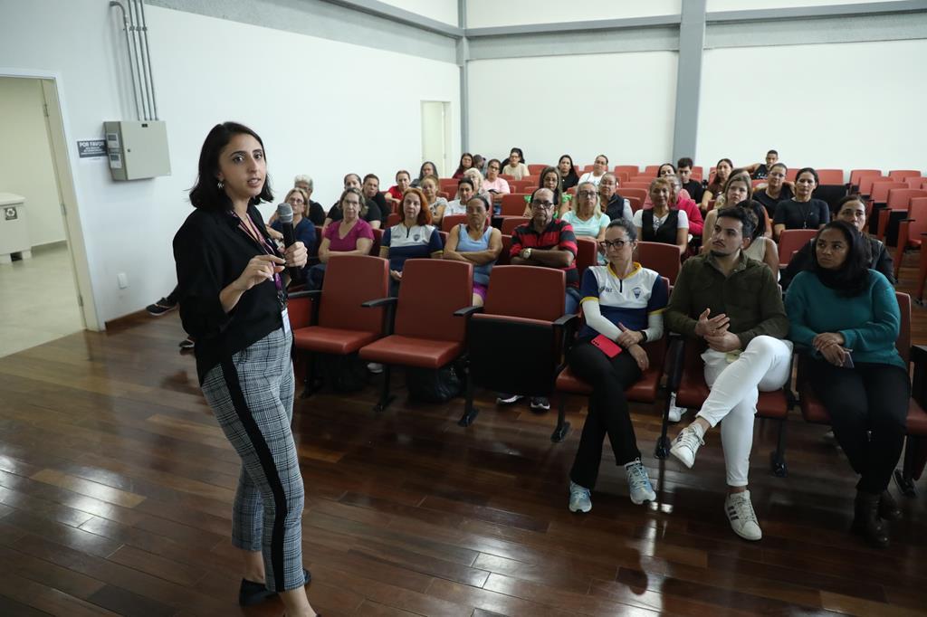 Barueri promove palestras nutricionais para alunos do programa Vida Saudável