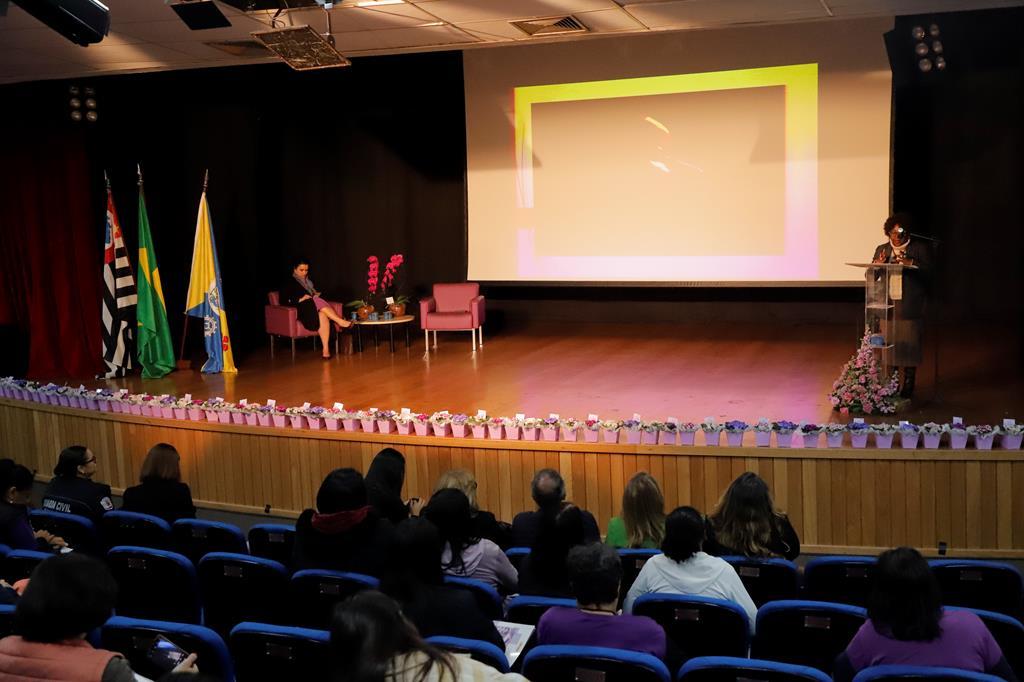 Barueri promove seminário para marcar 19 anos da Lei Maria da Penha e 10 anos da Lei do Feminicídio