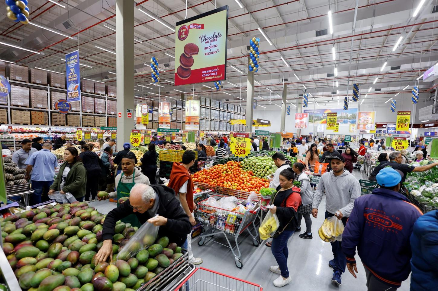 Fim da escala 6×1: CEO de grande rede de supermercados surpreende ao defender mudança